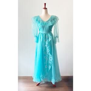 Vintage Princess Formal Beaded Long Sleeve Gown Blue XS / Small